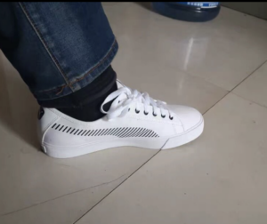 Giay Puma Bari 'White Black' 369116-13