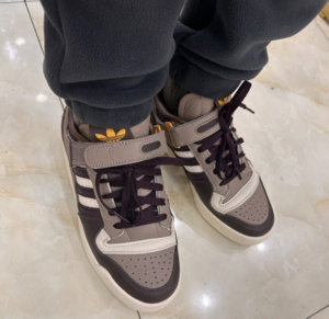 Giay Adidas Originals Forum 84 'Brown' HQ6937