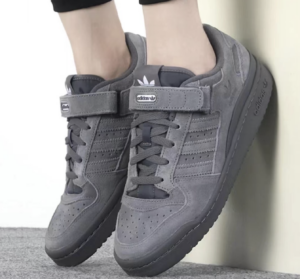 Giay Adidas Wmns Forum Low 'Triple Grey' HQ6279
