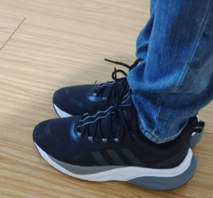 Giay Adidas Alphabounce+ 'Black Carbon' HP6144