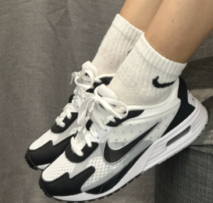 Giay Nike Air Max Solo 'Black White' FN0784-101