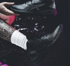 Giay Asics Gelhoop V15 'Black Gunmetal' 1063A063-001