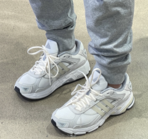 Giay Adidas Response CL 'Crystal White' GZ1562