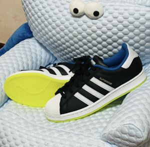 Giay Adidas Superstar x Indigo Herz 'Into the Metaverse' IE1842