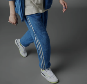 Giay Adidas Forum Low x Indigo Herz 'Into the Metaverse' IE1855