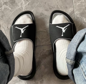 Dep Nike Air Jordan Hydro 6 'Black Wolf Grey' 881473-011