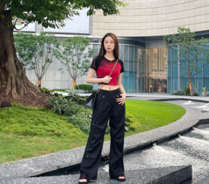 Dep Nike Air Jordan Hydro VIII 'Black Red' FD7674-001