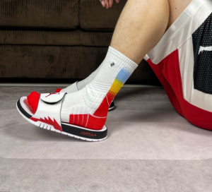 Dep Nike Jordan Hydro 5 Retro Slide ‘White Fire Red’ 555501-101