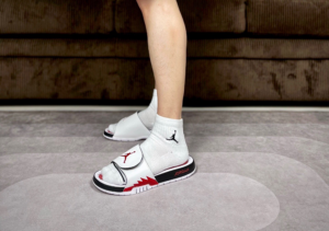 Dep Nike Jordan Hydro 5 Retro Slide ‘White Fire Red’ 555501-101