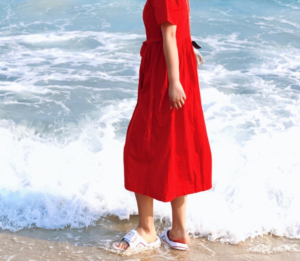 Dep Nike Jordan Hydro 4 Retro 'Red Metallic Gold' 532225-117