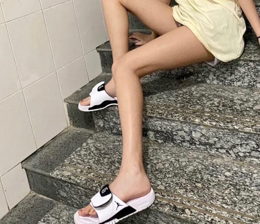 Khaki24 Nike Benassi JDI Nike black and white couple Yuanyang slippers  818736-011 | Lazada PH
