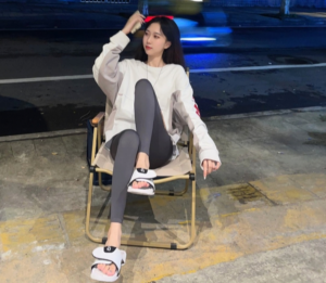 Dep Nike Air Jordan Hydro 11 Slides 'White Black' AJ0022-107