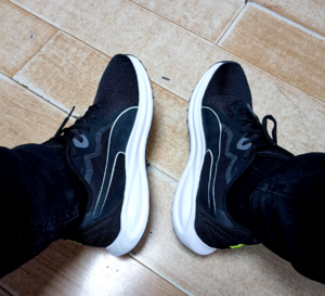 Giay Puma Footwear Twitch Runner 'Black' 376289 01