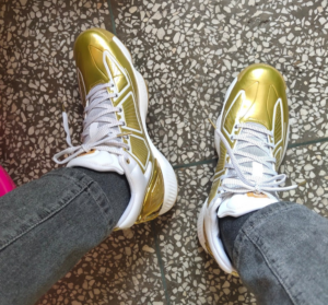 Giay Adidas D Rose 10 'Metallic Gold' FW9487