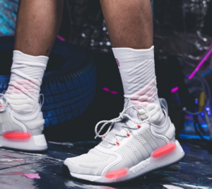 Giay Adidas NMD_V3 'Cloud White' GX2089