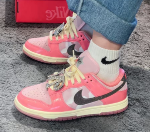 Giay Nike Dunk Low LX 'BARBIE' FN8927-621
