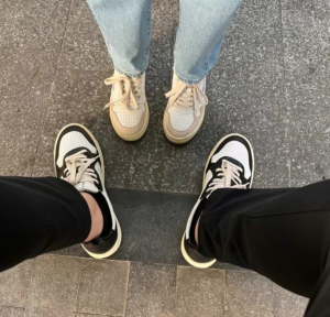 Giay Autry Medalist Low Leather 'Black White' AULM-WB01