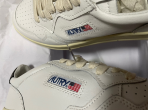 Giay Autry Medalist Low Leather 'White Black' AULM-LL22