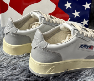 Giay Autry Medalist Low Leather 'Gray White' AULW-WB10