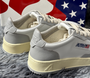 Giay Autry Medalist Low Leather 'Gray White' AULM-WB10