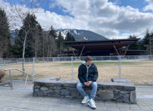 Giay Amiri Skel Top Hi 'Bandana White Blue' PS22MFS016-420