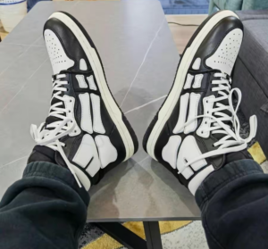 Giay Amiri Skel Top High 'Black White' PS22MFS002-004