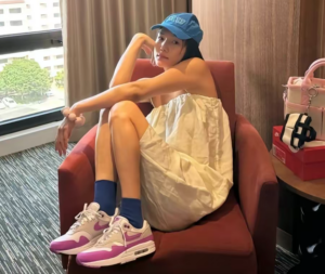 Giay Nike Air Max 1 'Fuchsia Dream' DZ2628-001