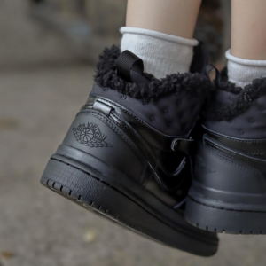 Giay Nike Air Jordan 1 Acclimate 'Triple Black' DC7723-001