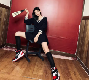 Giay Nike Air Jordan 1 Nova XX 'Bred Toe' AV4052-106