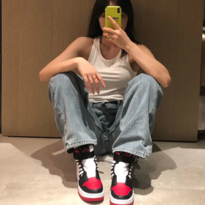 Giay Nike Air Jordan 1 Nova XX 'Bred Toe' AV4052-106