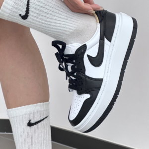 Giay Nike Air Jordan 1 Elevate Low 'Black White' DH7004-109