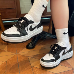 Giay Nike Air Jordan 1 Elevate Low 'Black White' DH7004-109