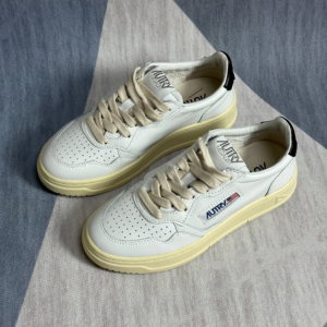 Giay Autry Medalist Low Leather 'White Black' AULM-LL22