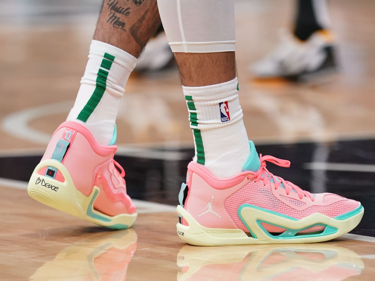 Tại sao dòng giày Jordan Tatum 1 lại được yêu thích tới vậy? Hinh anh 5: Tai sao dong giay Jordan Tatum 1 lai duoc yeu thich toi vay?