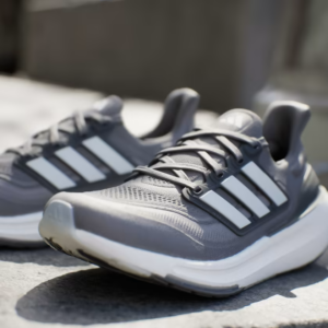 Giay Adidas Ultraboost Light 'Grey Four' IE1770