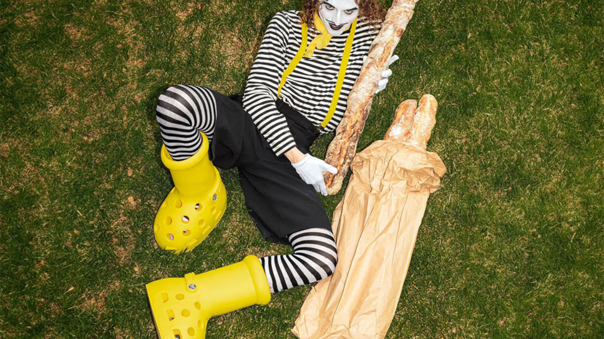 Những đôi giày Sneaker độc đáo bạn không thể bỏ qua tháng 8 Hinh anh 2: Nhung doi giay Sneaker doc dao ban khong the bo qua thang 8