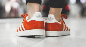 Giay Adidas Gazelle 'Oragne White' S76026