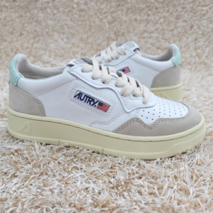 Giay Autry Medalist Low 'White Light Blue' AULW-LS47