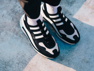 Giay Adidas Y-3 Qisan Cozy 'Black White' GX1081