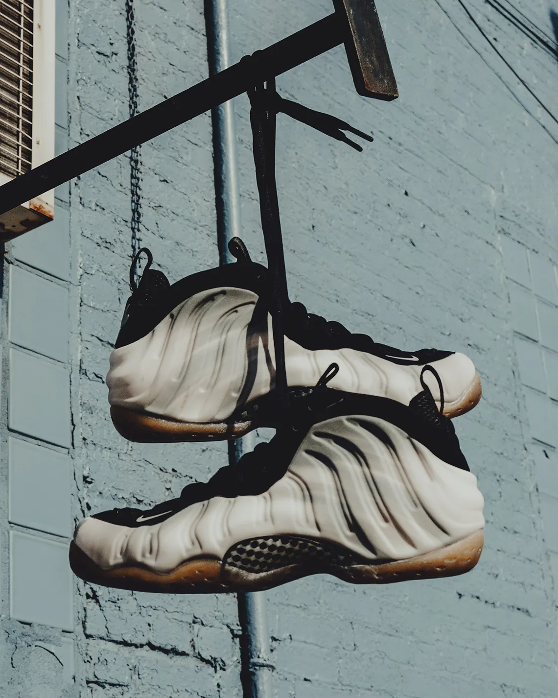 Hinh anh 3: Phoi mau Nike Foamposite "Dream a World" danh rieng cho khu vuc DMV