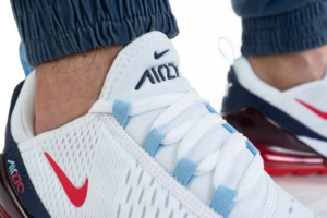 Giay Nike Air Max 270 'White Red' DJ5172-100