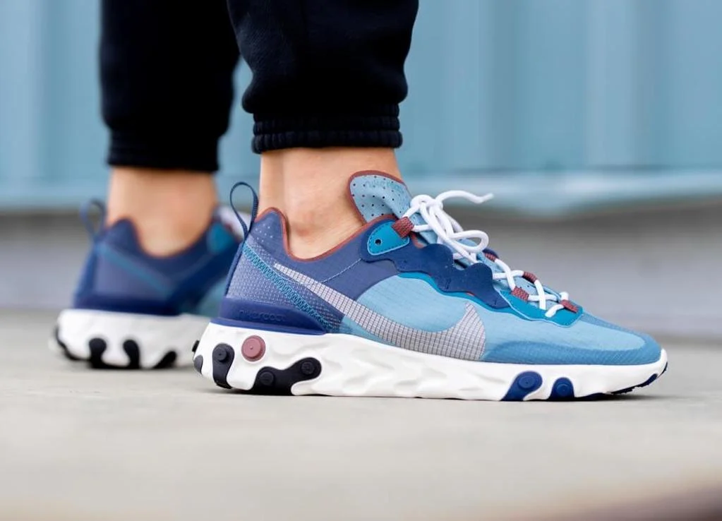 Hinh anh 1: Nike React Element 55: Su ket hop giua phong cach va hieu suat