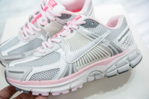 Giay Nike Zoom Vomero 5 'White Pink' FN3695-001