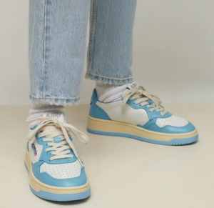 Giay Autry Medalist Low 'Light Blue White' AULW-WB08