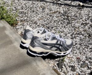 Giay Asics x Kith Gel-Kayano 14 'Cream Scarab' 1201A954-100