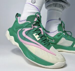 Giay Nike Giannis Immortality 3 EP 'Green Pink' DZ7534-300