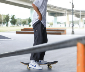 Giay Nike Dunk Low 'White Hyper Royal' DV0831-104