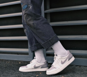 Giay Nike Air Jordan 1 Retro 'Atmosphere Grey' CZ0790-101