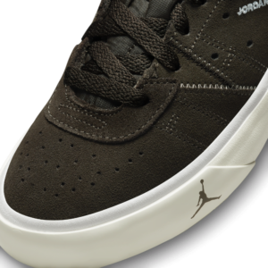 Giay Nike Air Jordan Series 'Dark Chocolate' DN3205-206