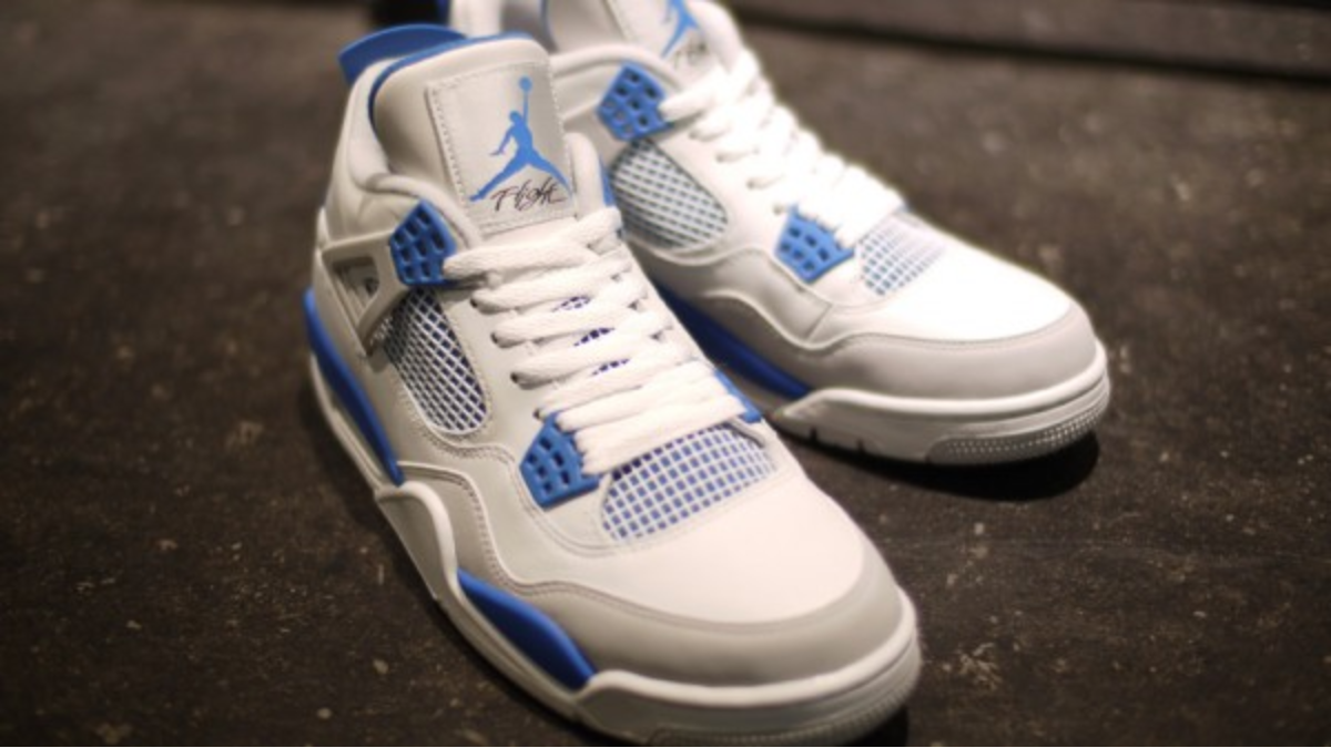 Hinh anh 3: Air Jordan 4 ‘Military Blue’ dang o dau trong lan song sneaker?